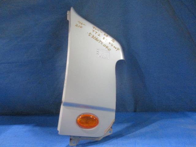 【中古】中古部品 サンバー TT2 右ﾌﾛﾝﾄﾌｪﾝﾀﾞｰ 【3310160100-000004400910600】