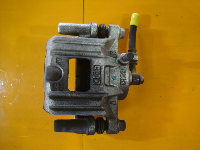 【中古】中古部品 ルークス B44A 右ﾌﾛﾝﾄｷｬﾘﾊﾟｰ 【3340220100-000225012844330】