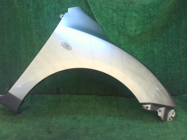 【中古】中古部品 アクセラ BL5FP 右ﾌﾛﾝﾄﾌｪﾝﾀﾞｰ 【3260240000-241108000310600】 7,762円