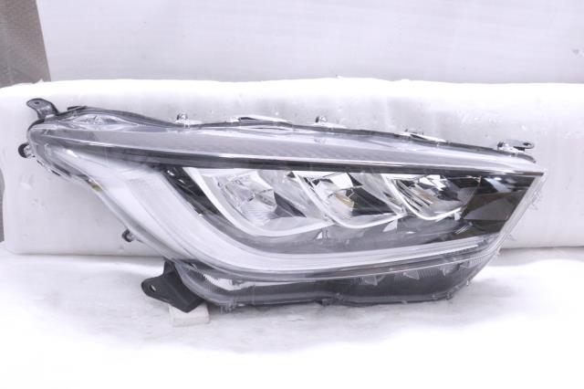 【中古】中古部品 ヤリス MXPA10 右ﾍｯﾄﾞﾗﾝﾌﾟ 【3260520000-241112501210800】