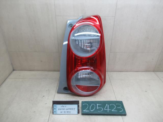 【中古】中古部品 パッソ KGC30 右ﾃｰﾙﾗﾝﾌﾟ 【3310120100-240910000115500】