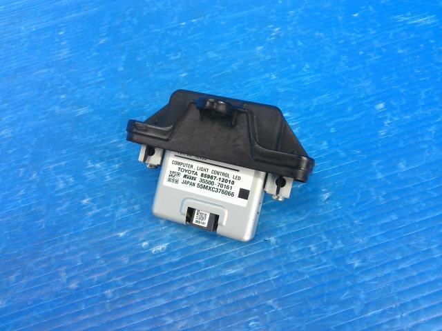 【中古】中古部品 ミラココア L675S ﾗｲﾄｺﾝﾄﾛｰﾙﾕﾆｯﾄ 【3310550000-241009001110810】 9,450円