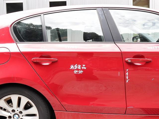 【中古】中古部品 BMW 1シリーズ UE16 右ﾘｱﾄﾞｱ 【3310070100-0000Y0761113300】
