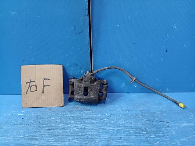 【中古】中古部品 サンバー TT2 右ﾌﾛﾝﾄｷｬﾘﾊﾟｰ 【3310050100-240826000144330】