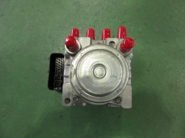 【中古】中古部品 オデッセイ RB1 ABSｱｸﾁｭｴｰﾀｰ 【3310590000-000008277642500】 6,186円