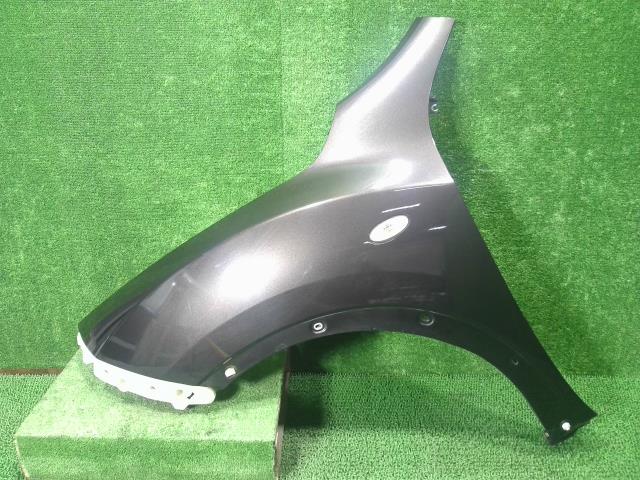 【中古】中古部品 ジューク F15 左ﾌﾛﾝﾄﾌｪﾝﾀﾞｰ 【3330900100-000024080210700】 13,891円