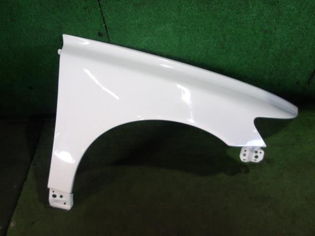 【中古】中古部品 ボルボ 50シリーズ MB4204S 右ﾌﾛﾝﾄﾌｪﾝﾀﾞｰ 【3340220100-000225075910600】｜e-cleマート