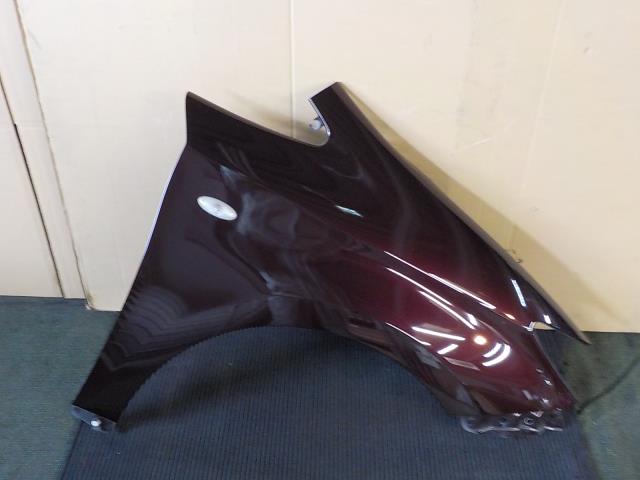 【中古】中古部品 ウィッシュ ZGE20G 右ﾌﾛﾝﾄﾌｪﾝﾀﾞｰ 【3260200000-241113000410600】