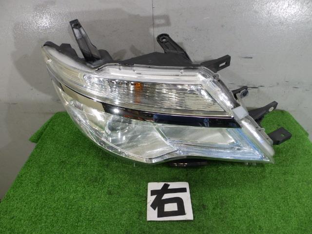 【中古】中古部品 セレナ HC26 右ﾍｯﾄﾞﾗﾝﾌﾟ 【3260250000-000024241510800】