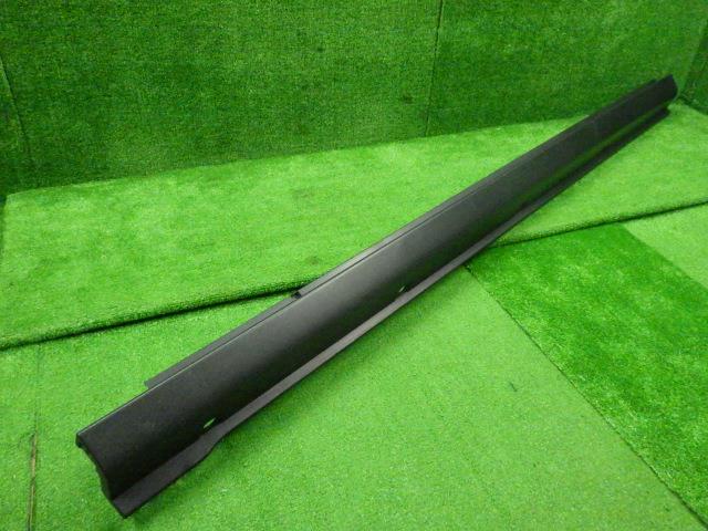 【中古】中古部品 ハスラー MR31S 左ｻｲﾄﾞｽﾃｯﾌﾟ 【3330250100-000000882913800】