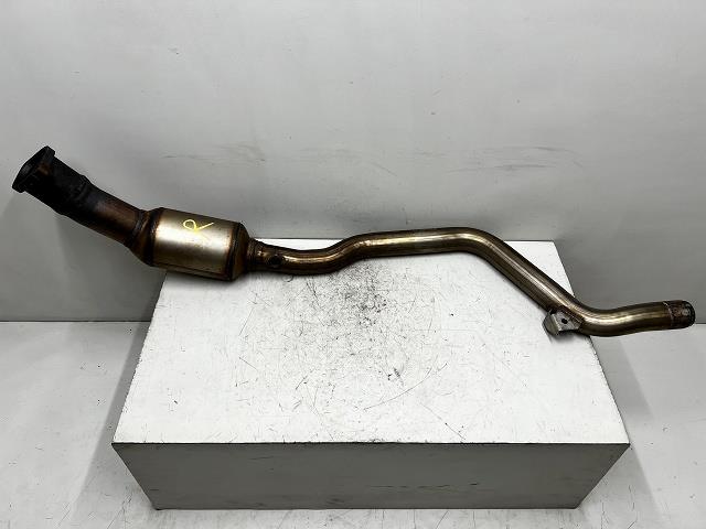 【中古】中古部品 クライスラー300C LX35 触媒 【3310070100-000090752622401】|e-cleマート