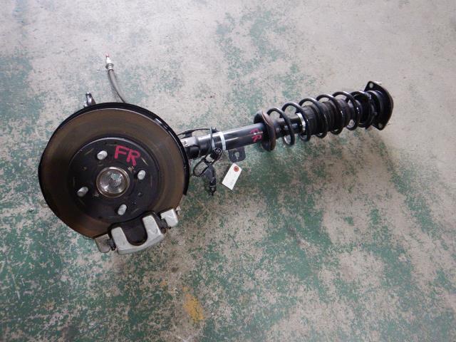 【中古】中古部品 ブーン M700S 右ﾌﾛﾝﾄｽﾄﾗｯﾄ 【3330810100-241115000750100】
