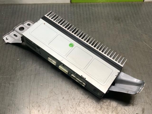 【中古】中古部品 レクサス LS USF40 オーディオアンプ 【3330530100-000005308061150】|e-cleマート
