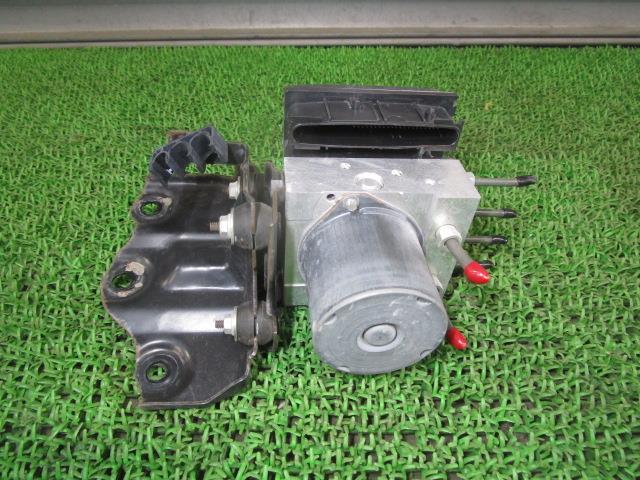 【中古】中古部品 アルファード ANH20W ABSｱｸﾁｭｴｰﾀｰ 【3330540100-241119002042500】