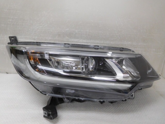 【中古】中古部品 フリード GB5 右ﾍｯﾄﾞﾗﾝﾌﾟ 【3380050000-000036373710800】