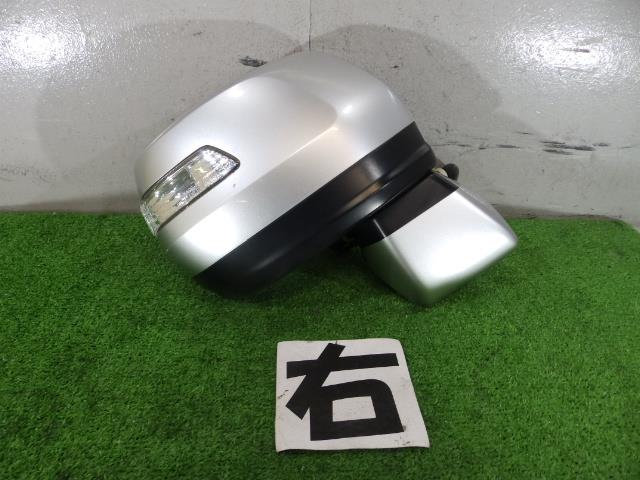 【中古】中古部品 ステップワゴン RK1 右ｻｲﾄﾞﾐﾗｰ 【3260250000-000024253913500】