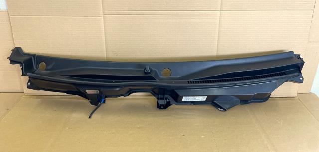 【中古】中古部品 NV100クリッパー DR17V ｶｳﾙﾄｯﾌﾟﾊﾟﾈﾙ 【3330650100-000243027917210】