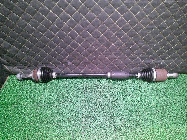 【中古】中古部品 Ｎ－ＷＧＮ JH1 右ﾌﾛﾝﾄﾄﾞﾗｲﾌﾞｼｬﾌﾄ 【3330660100-000213031742100】 4,598円