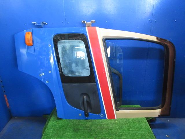 【中古】中古部品 コンドル MK38C 左ﾌﾛﾝﾄﾄﾞｱ 【3310270100-000014510513200】 31,818円