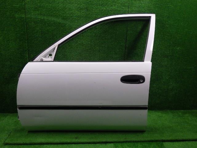 【中古】中古部品 カローラ CE109V 左ﾌﾛﾝﾄﾄﾞｱ 【3330250100-000000884113200】