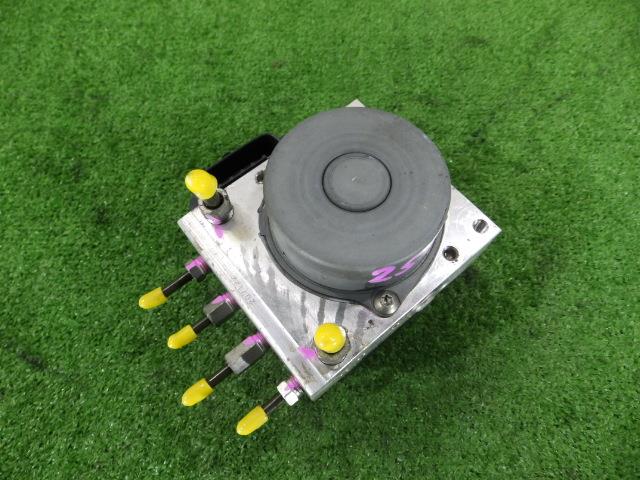 【中古】中古部品 ソリオ MA15S ABSｱｸﾁｭｴｰﾀｰ 【3260250000-000024258842500】