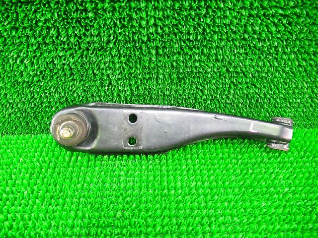 【中古】中古部品 キャリィ DB52T 左ﾌﾛﾝﾄﾛｱｱｰﾑ 【3330210100-000036193751740】