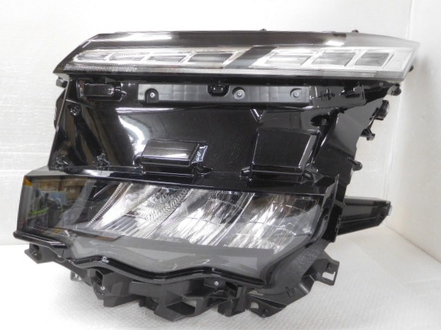 【中古】再生部品 ヴォクシー MZRA90W 左ﾍｯﾄﾞﾗﾝﾌﾟ 【3380050000-000036404310900】
