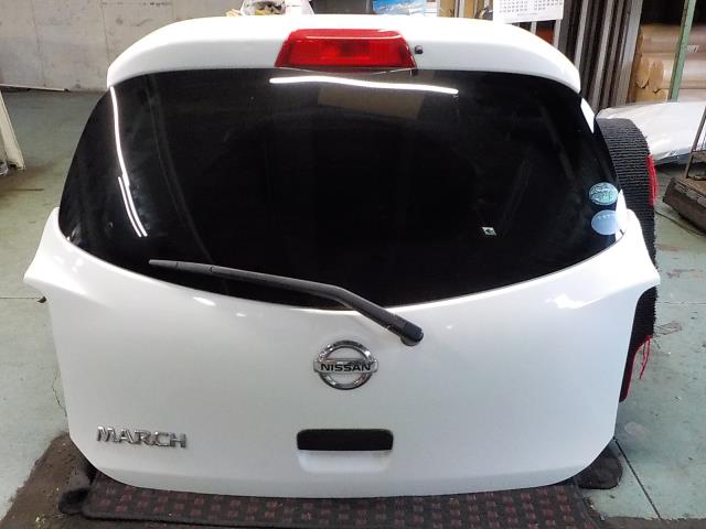 【中古】中古部品 マーチ K13 ﾊﾞｯｸﾄﾞｱ 【3260200000-241129000215800】