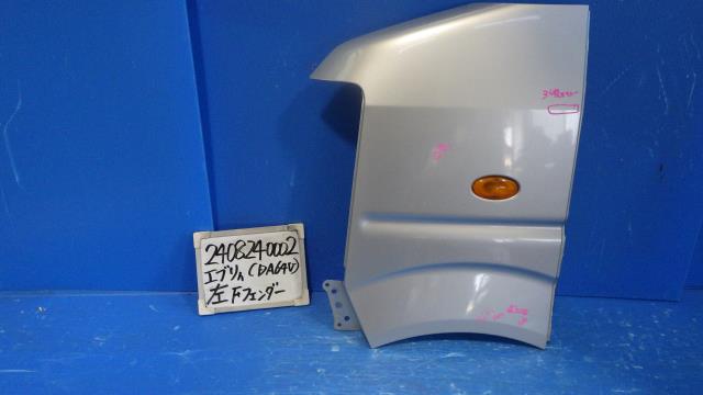【中古】中古部品 エブリィ DA64V 左ﾌﾛﾝﾄﾌｪﾝﾀﾞｰ 【3330340100-240824000210700】