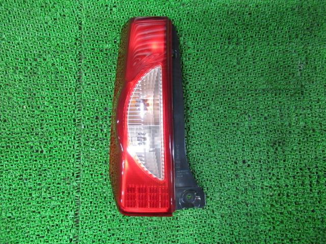 【中古】中古部品 アルト HA24V 左ﾃｰﾙﾗﾝﾌﾟ 【3330540100-241205000915600】