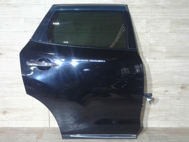 【中古】中古部品 ムラーノ TNZ51 右ﾘｱﾄﾞｱ 【3310390100-241122000213300】