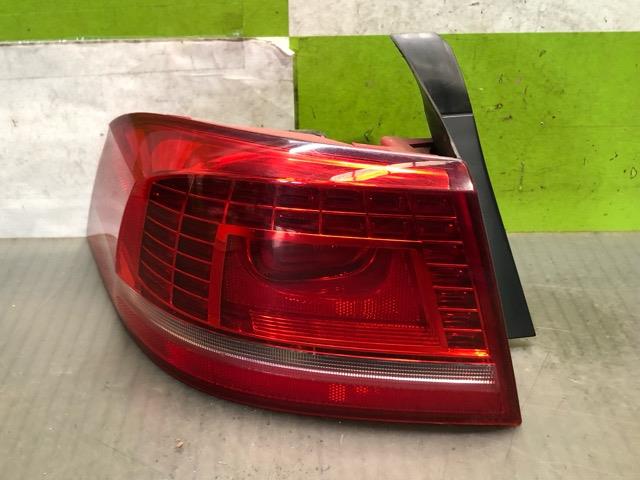 【中古】中古部品 VW パサート 3CCAX 左ﾃｰﾙﾗﾝﾌﾟ 【3330530100-000005316915600】