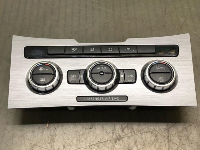 【中古】中古部品 VW パサート 3CCAX A/Cｽｲｯﾁﾊﾟﾈﾙ 【3330530100-000005316960900】
