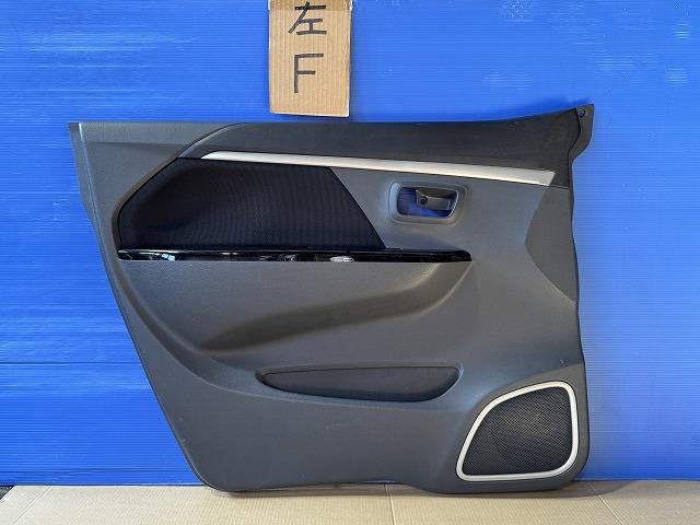【中古】中古部品 ワゴンＲ MH34S 左ﾌﾛﾝﾄﾄﾞｱﾄﾘﾑ 【3310050100-220413000113250】
