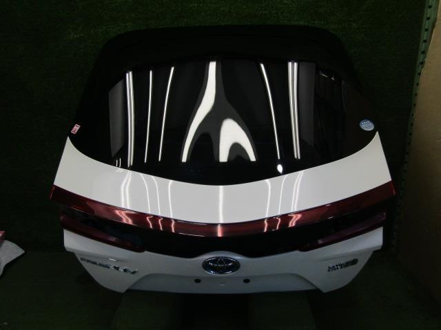 【中古】中古部品 プリウス ZVW52 ﾊﾞｯｸﾄﾞｱ 【3330200100-242149000015800】｜e-cleマート