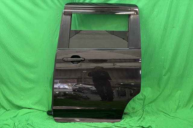【中古】中古部品 デリカＤ2 MB15S 左ﾘｱﾄﾞｱ 【3330240100-002024669413400】