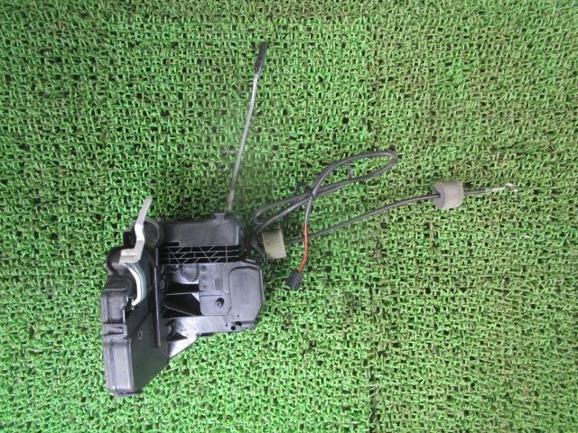 【中古】中古部品 ベンツ CLSクラス 219356C 右ﾌﾛﾝﾄﾄﾞｱﾛｯｸｿﾚﾉｲﾄﾞ 【3330540100-241210001264550】