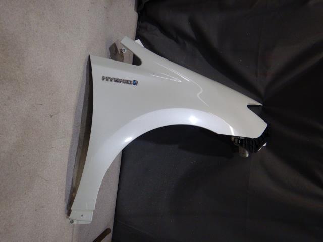 【中古】中古部品 ＳＡＩ AZK10 右ﾌﾛﾝﾄﾌｪﾝﾀﾞｰ 【3330810100-241209000110600】