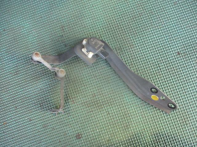 【中古】中古部品 アクア NHP10 ﾊｲﾄｺﾝﾄﾛｰﾙｾﾝｻｰ 【3310190100-000244011961460】