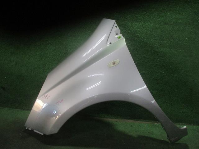 【中古】中古部品 ノート E11 左ﾌﾛﾝﾄﾌｪﾝﾀﾞｰ 【3500080000-240730000310700】