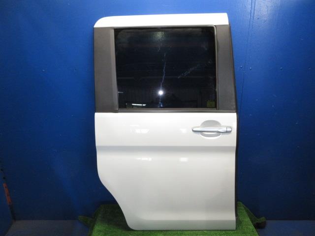 【中古】中古部品 タント LA600S 右ﾘｱﾄﾞｱ 【3310270100-000014552713300】