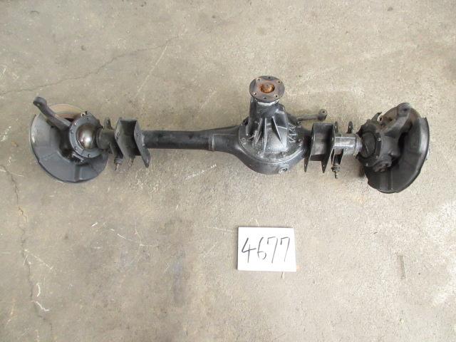 【中古】中古部品 ジムニー JA22W ﾌﾛﾝﾄｱｸｽﾙﾎｰｼﾝｸﾞ 【3500170000-241214503341100】