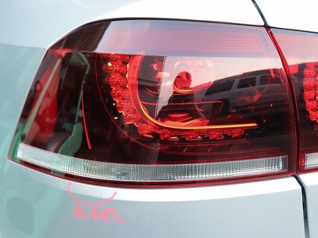 【中古】中古部品 VW ゴルフ 1KCAVK 左ﾃｰﾙﾗﾝﾌﾟ 【3310070100-0000Y0763515600】｜e-cleマート