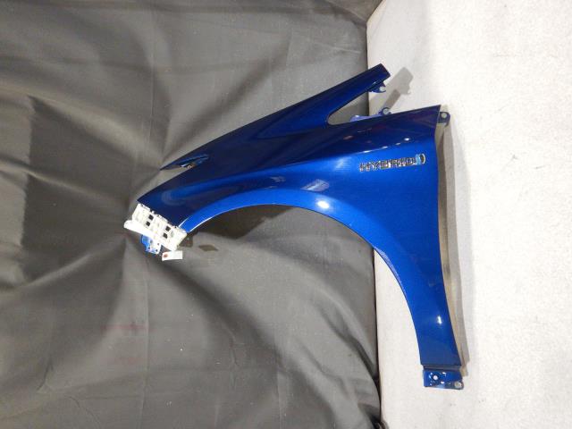 【中古】中古部品 プリウス ZVW30 左ﾌﾛﾝﾄﾌｪﾝﾀﾞｰ 【3330810100-241212000810700】