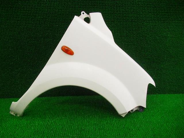 【中古】中古部品 ｅＫワゴン H81W 右ﾌﾛﾝﾄﾌｪﾝﾀﾞｰ 【3330210100-000036202910600】