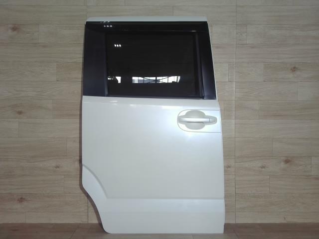 【中古】中古部品 Ｎ－ＢＯＸ JF1 右ﾘｱﾄﾞｱ 【3310390100-240508000213300】