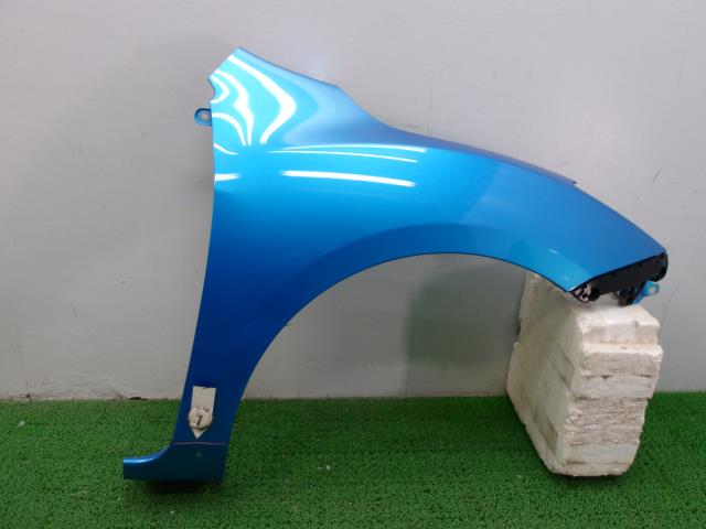 【中古】中古部品 アクセラ BLEFW 右フロントフェンダー 【3310250100-000243043410600】