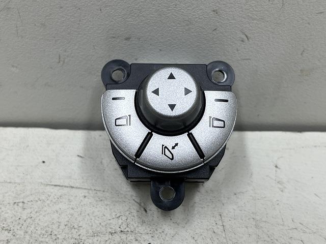 【中古】中古部品 ベンツ SLKクラス 171442 ﾄﾞｱﾐﾗｰｽｲｯﾁ 【3310070100-0000Y0760461850】