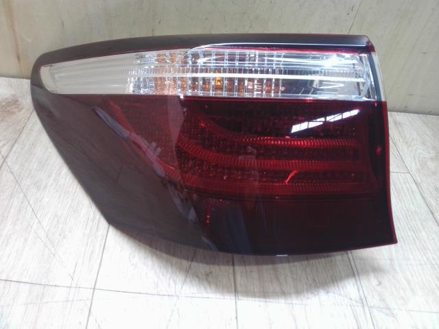 ソアラ UZZ40 レクサス LEXUS SC430 純正 テールライト 左右 ソアラUZZ40/LEXUS/レクサスSC430純正USノズル左右ヘッドライト