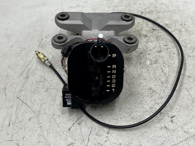 【中古】中古部品 ベンツ Vクラス 638230 ｼﾌﾄﾚﾊﾞｰ 【3310070100-0000Y0759037850】